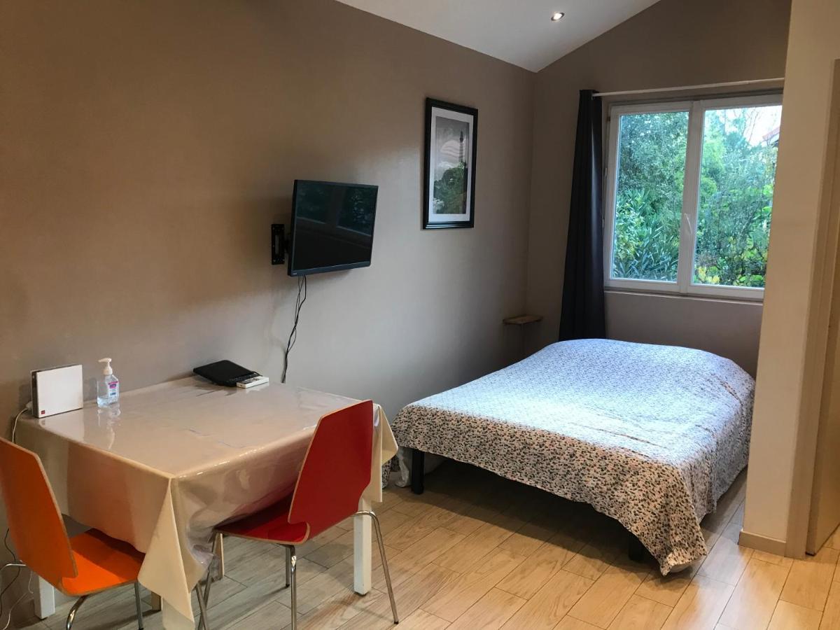 Le Logis De Rigoumel 1 Apartment ตูลง ภายนอก รูปภาพ